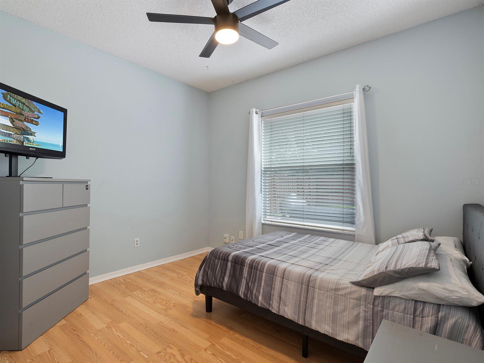 Image 20 of 46 For 2283 Ekana Drive