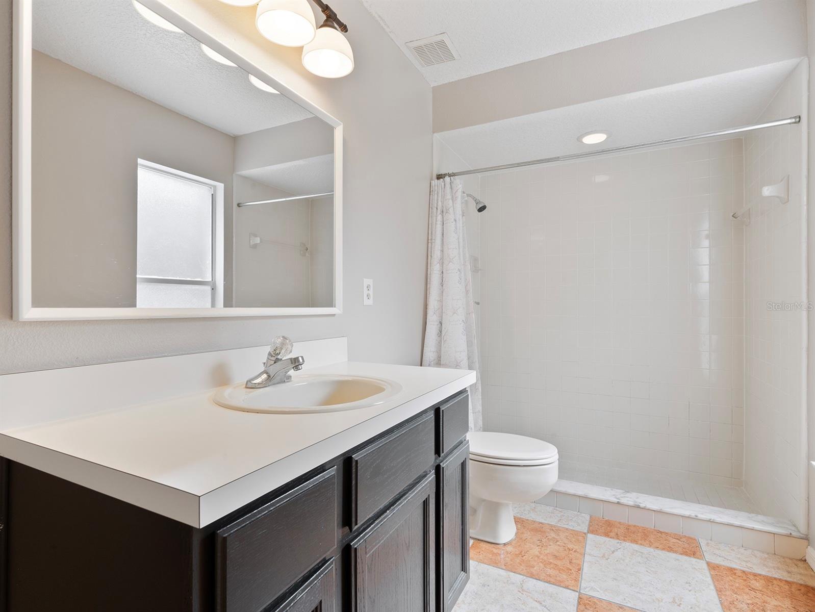 Image 21 of 46 For 2283 Ekana Drive