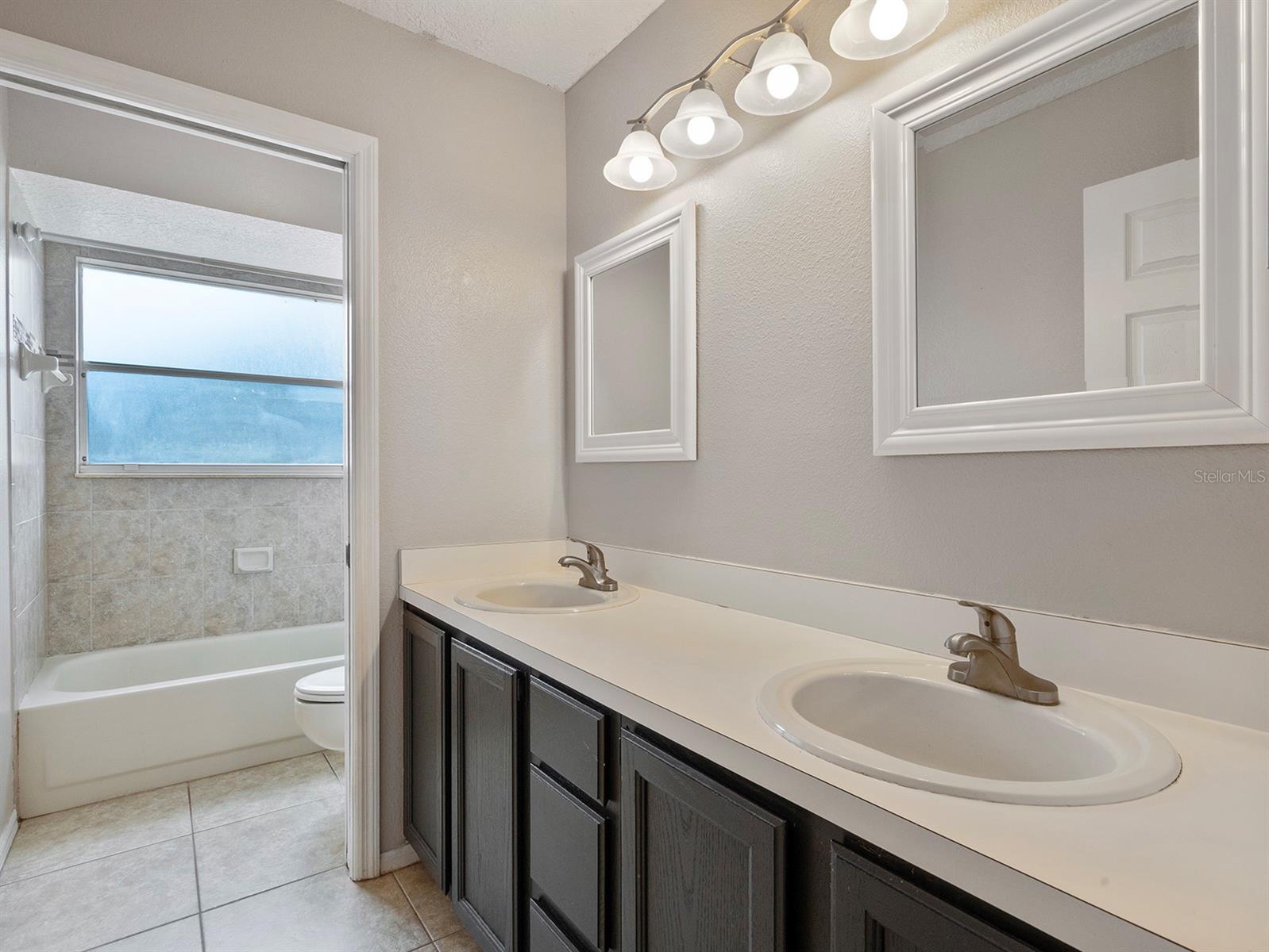 Image 31 of 46 For 2283 Ekana Drive