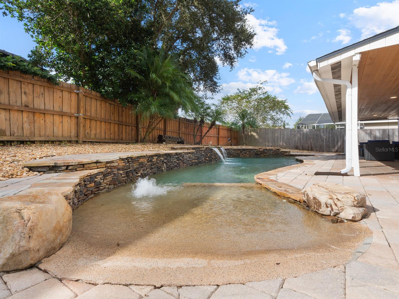 Image 37 of 46 For 2283 Ekana Drive