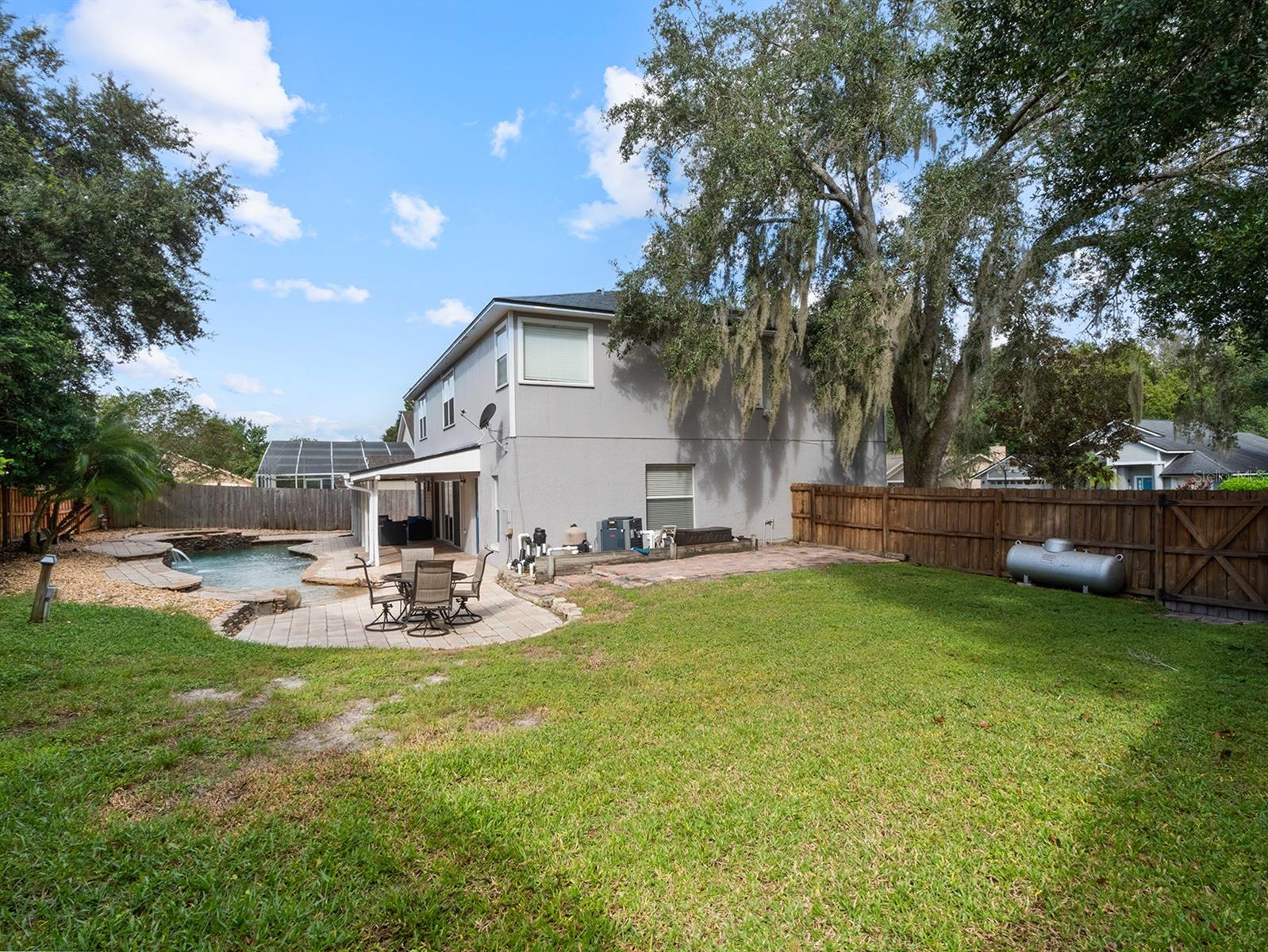 Image 38 of 46 For 2283 Ekana Drive