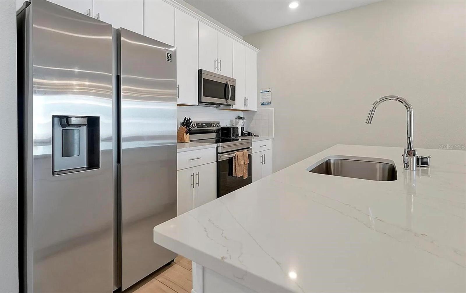 Image 6 of 17 For 7909 Draw Street