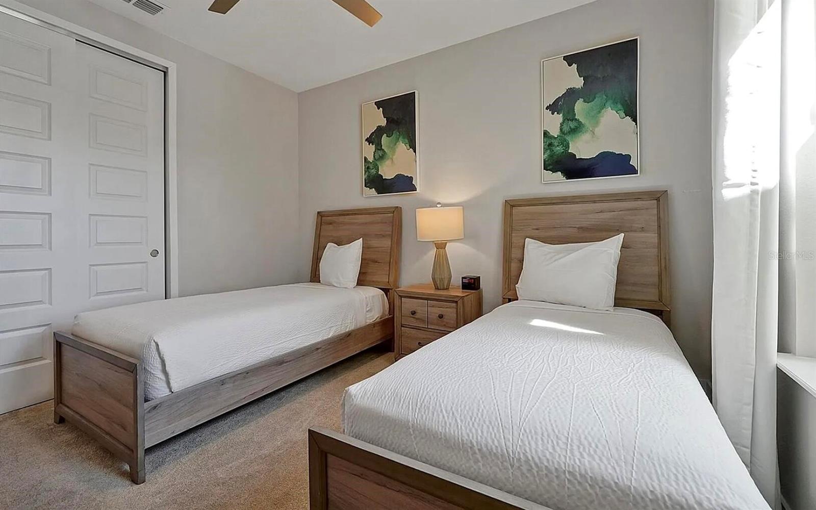 Image 9 of 17 For 7909 Draw Street