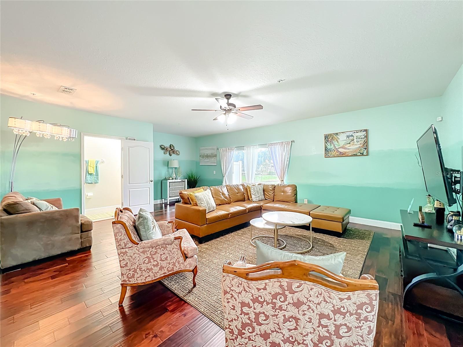 Image 10 of 37 For 10100 Green Branch Court