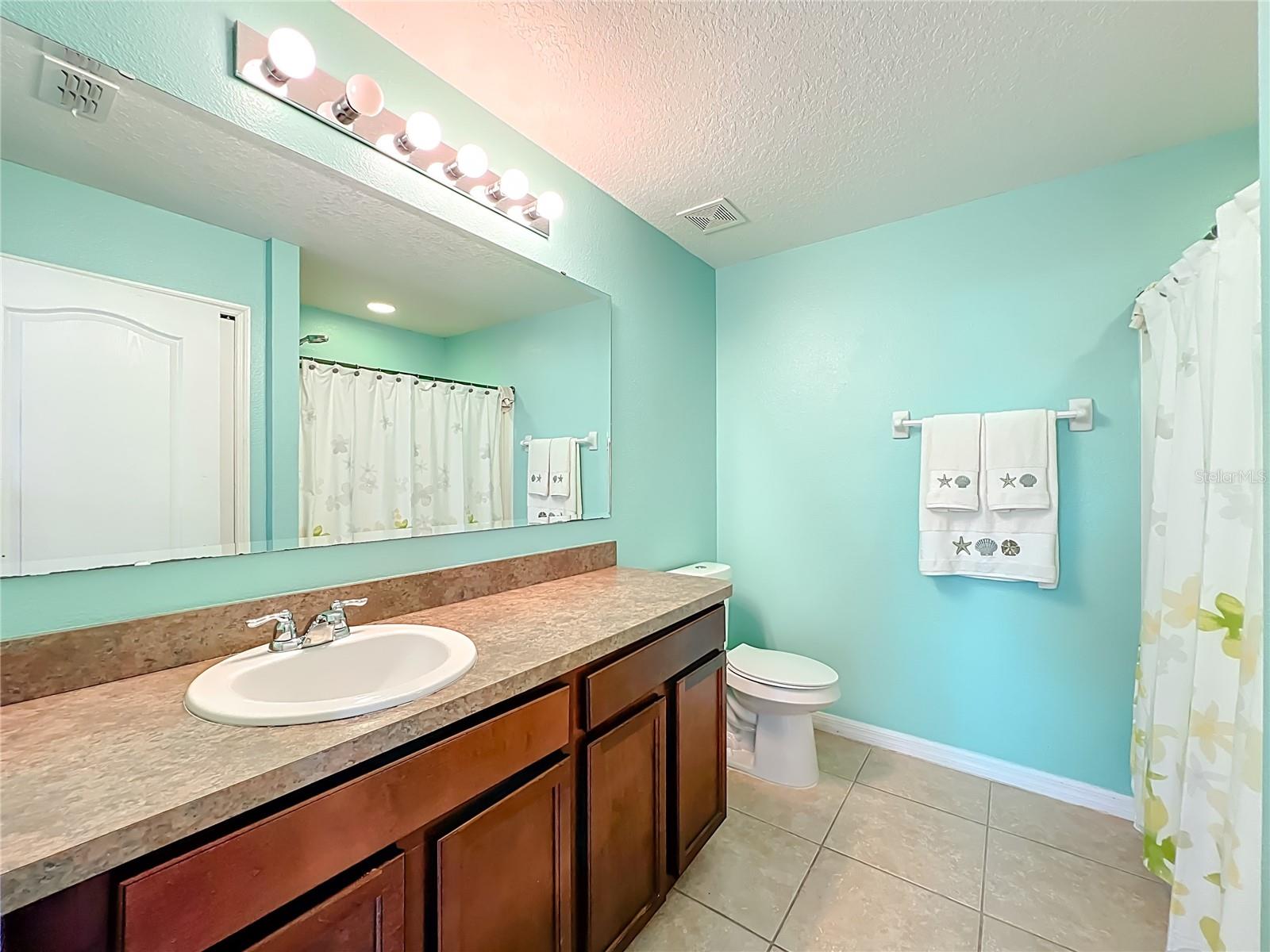 Image 22 of 37 For 10100 Green Branch Court