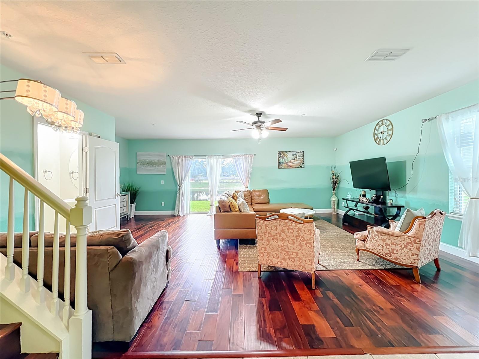 Image 28 of 37 For 10100 Green Branch Court