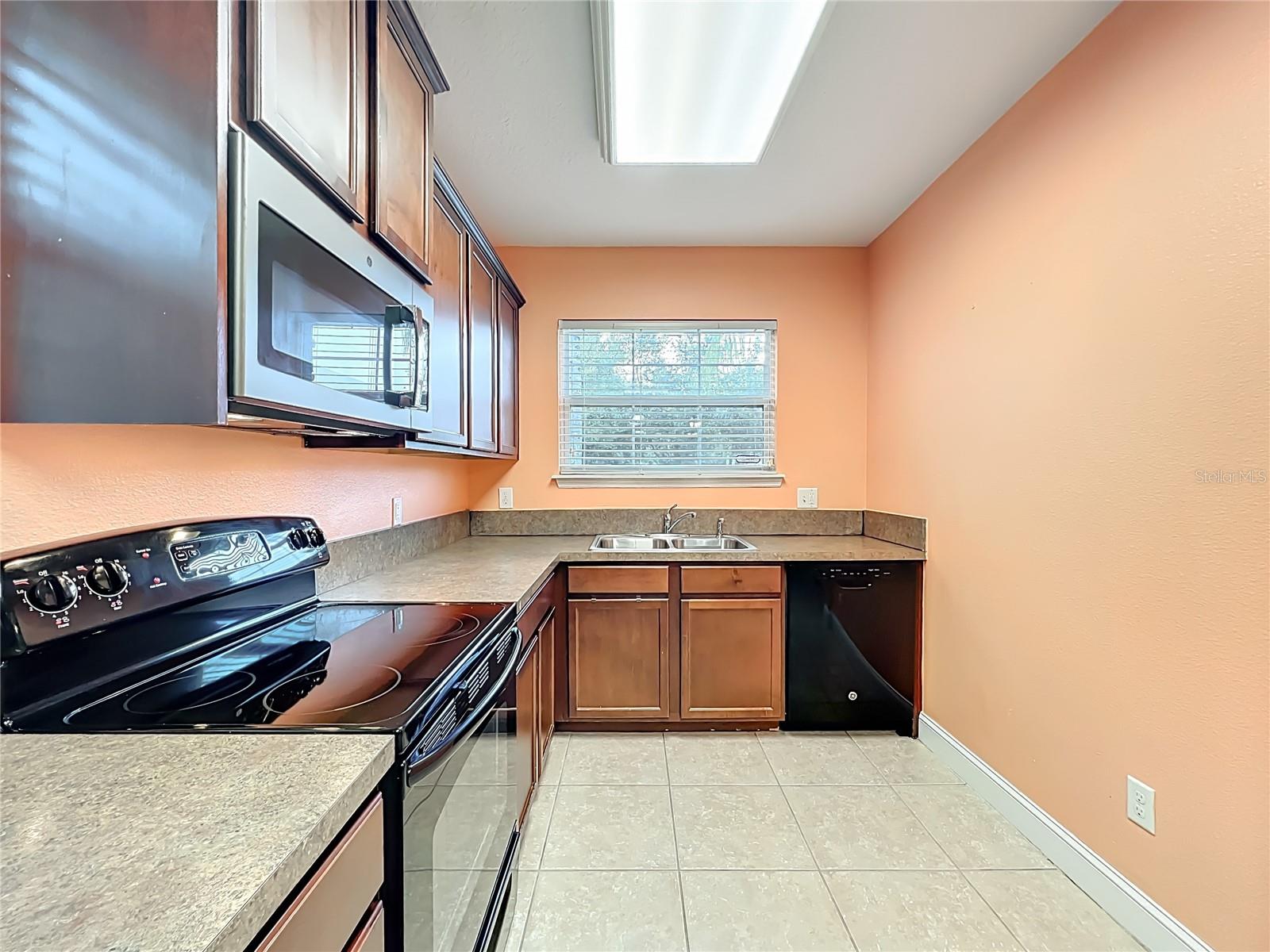 Image 5 of 37 For 10100 Green Branch Court