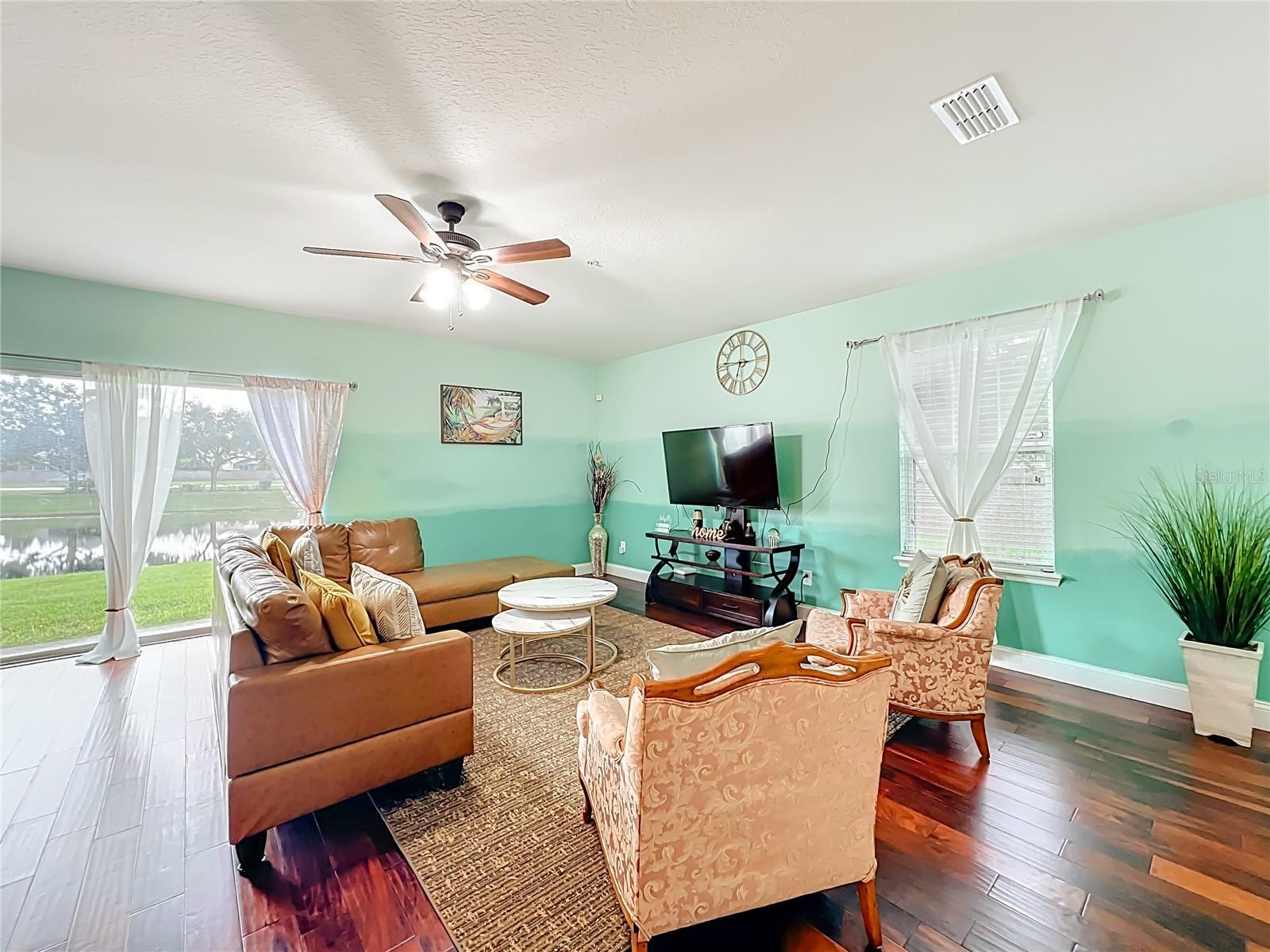 Image 8 of 37 For 10100 Green Branch Court