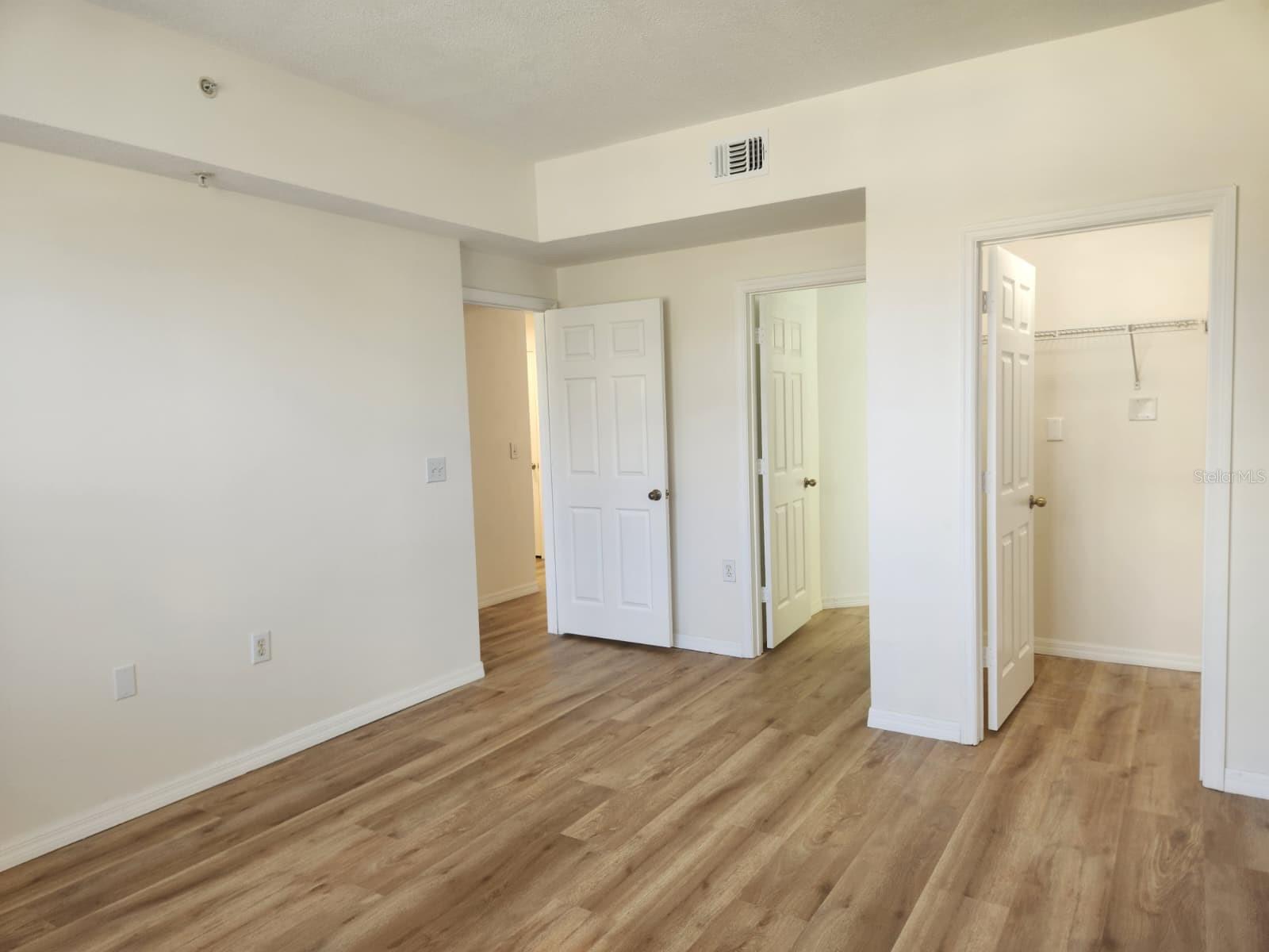 Image 15 of 23 For 10873 Windsor Walk Drive 4302