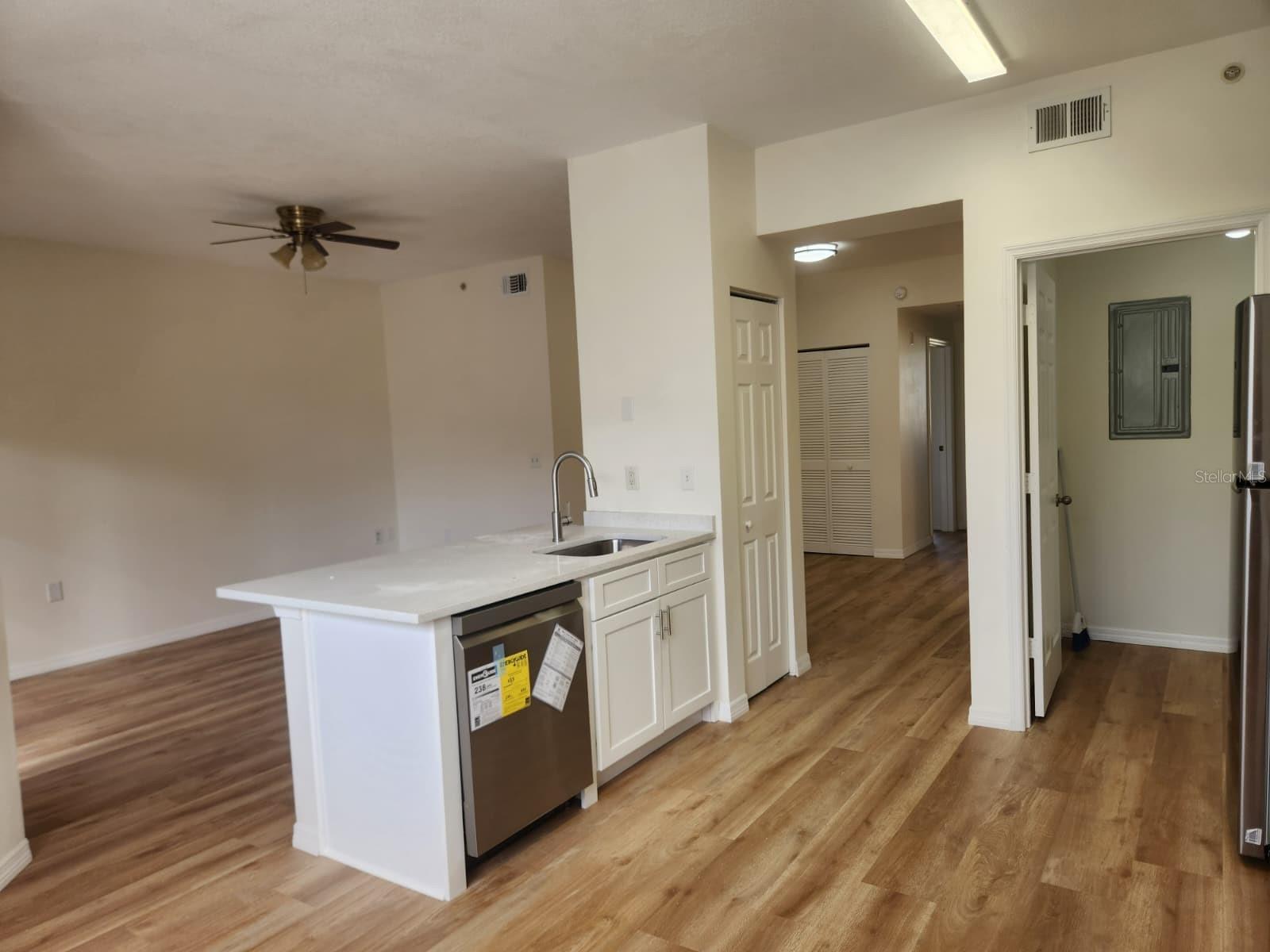 Image 6 of 23 For 10873 Windsor Walk Drive 4302