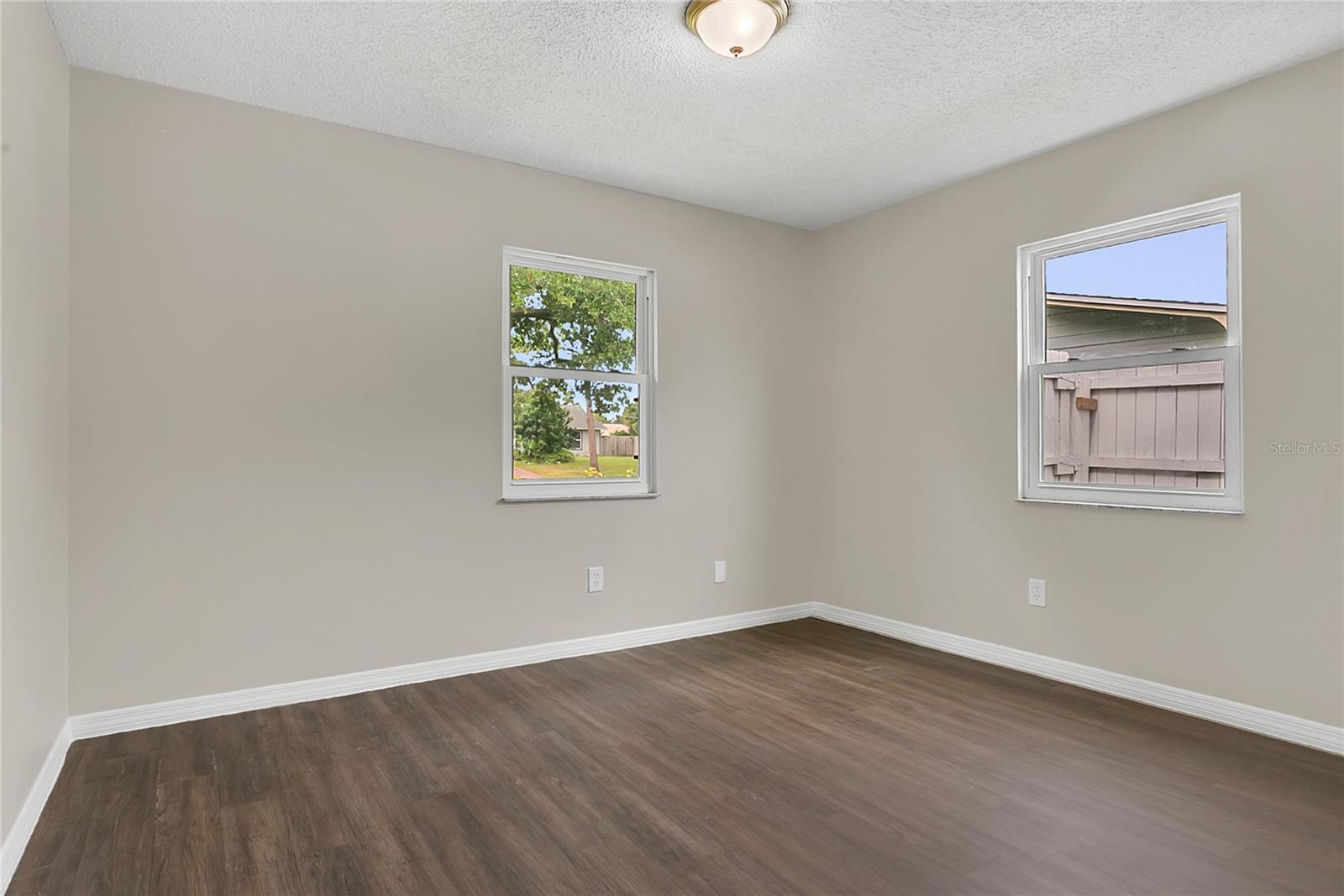 Image 13 of 25 For 2613 Travelers Palm Drive