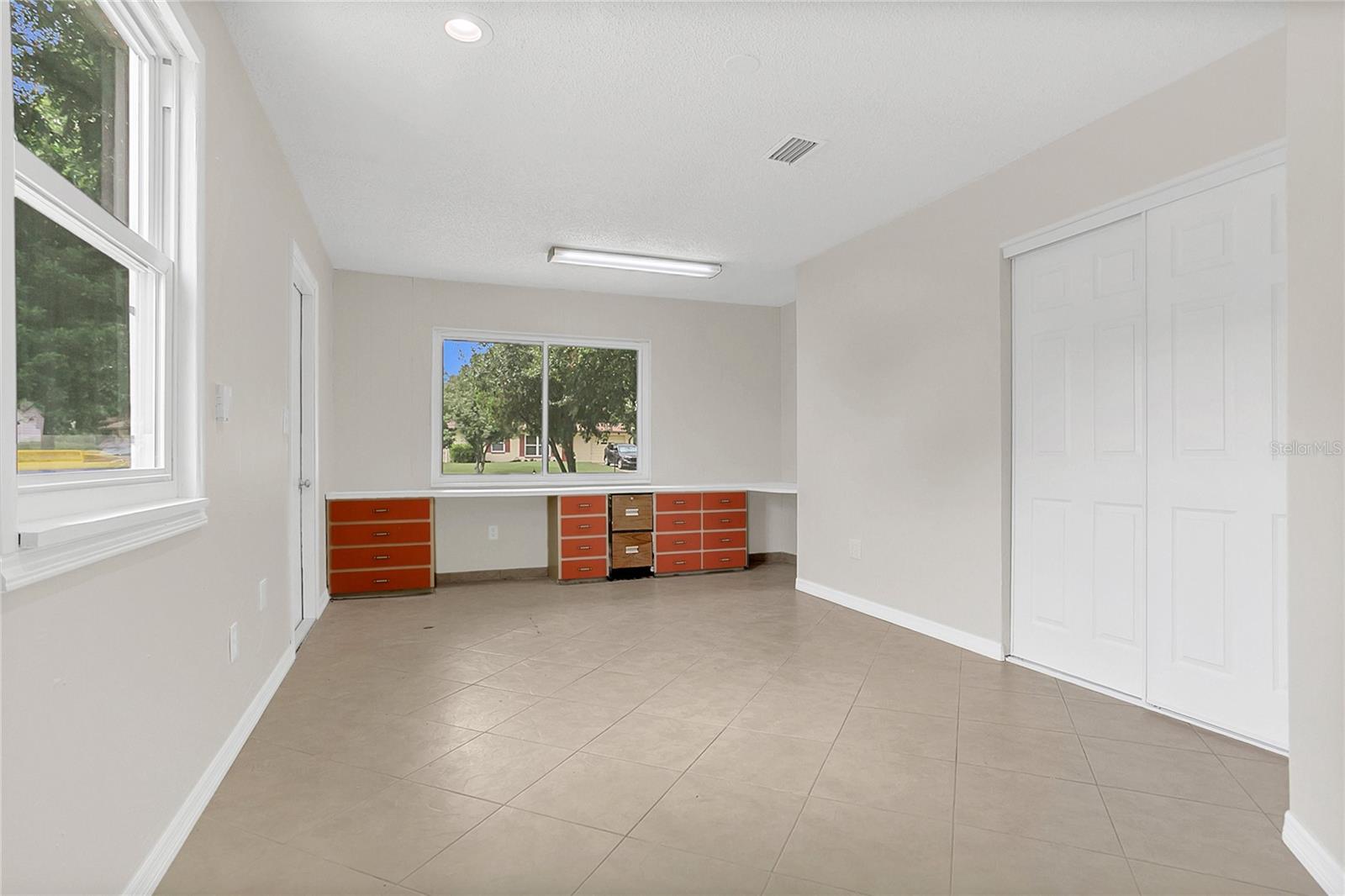 Image 15 of 25 For 2613 Travelers Palm Drive