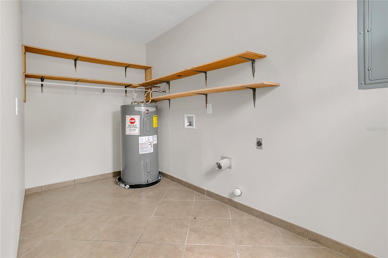 Image 16 of 25 For 2613 Travelers Palm Drive