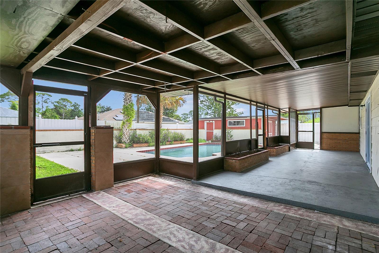 Image 18 of 25 For 2613 Travelers Palm Drive