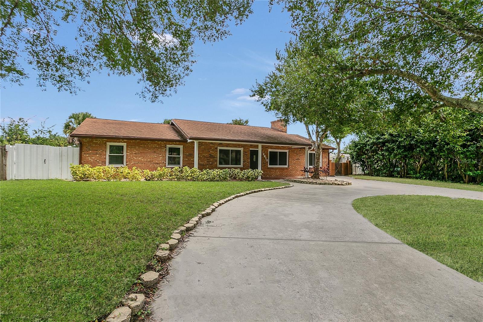 Image 23 of 25 For 2613 Travelers Palm Drive