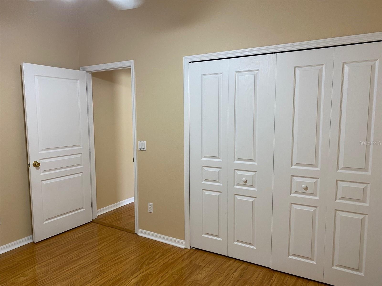 Image 26 of 28 For 604 Lakepark Trail