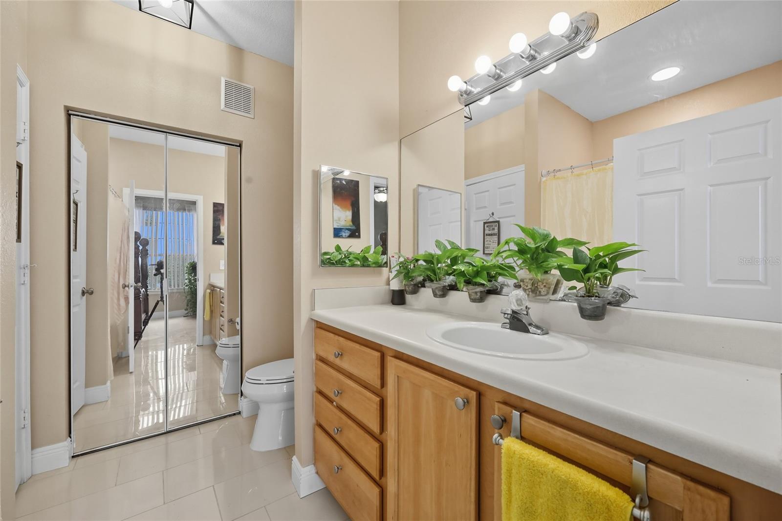 Image 19 of 22 For 8957 Lee Vista Boulevard 2502