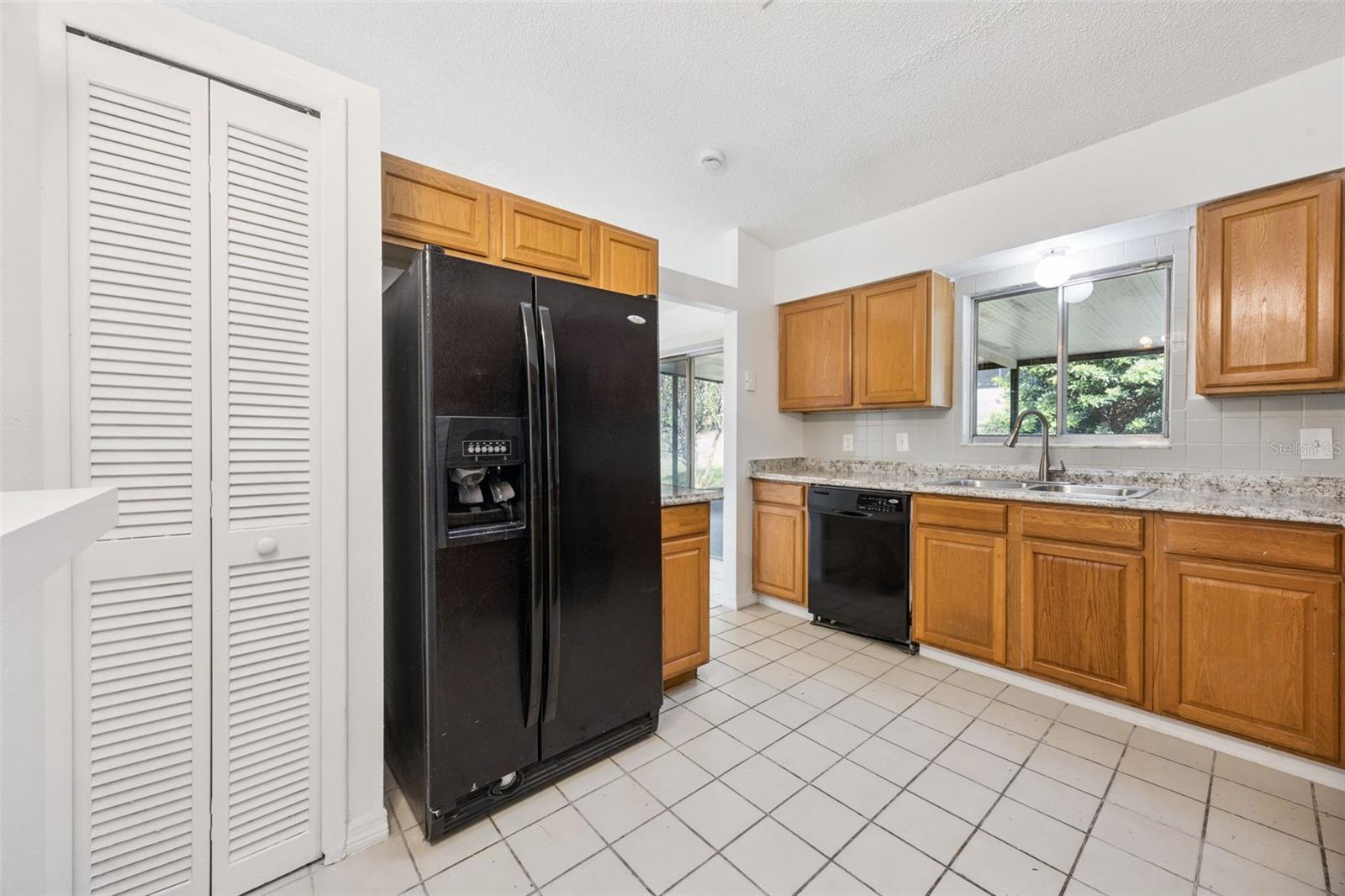 Image 14 of 34 For 7319 Seamans Bluff