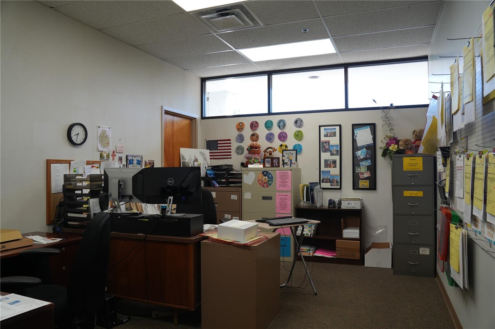 Image 11 of 14 For 4498 Vineland Road