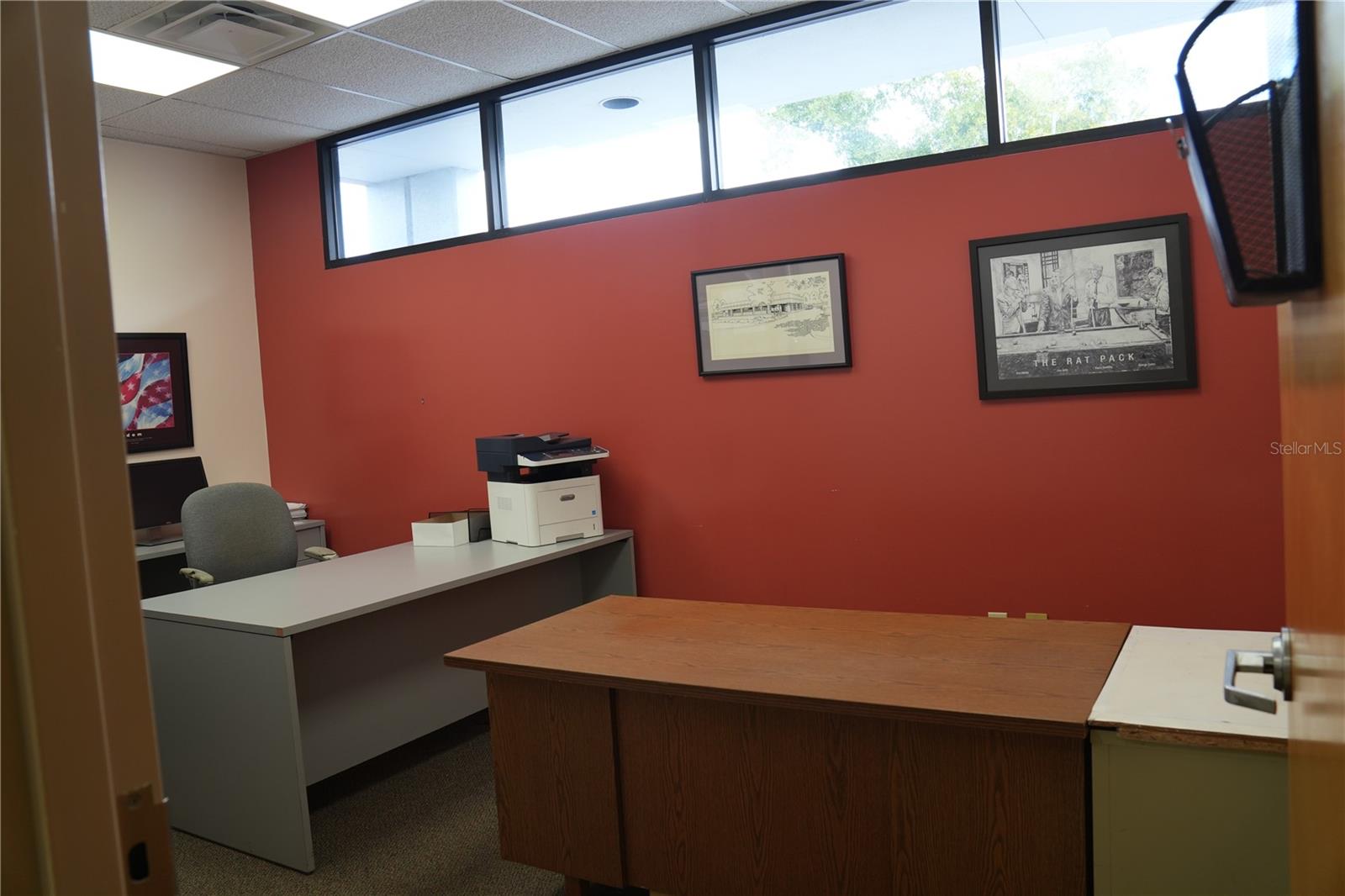 Image 12 of 14 For 4498 Vineland Road