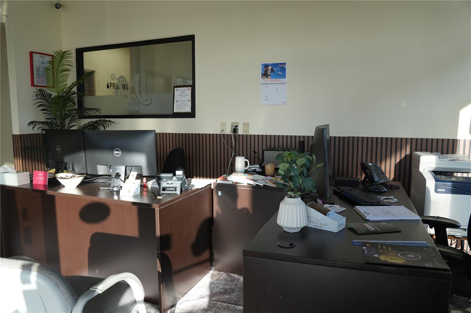 Image 9 of 14 For 4498 Vineland Road