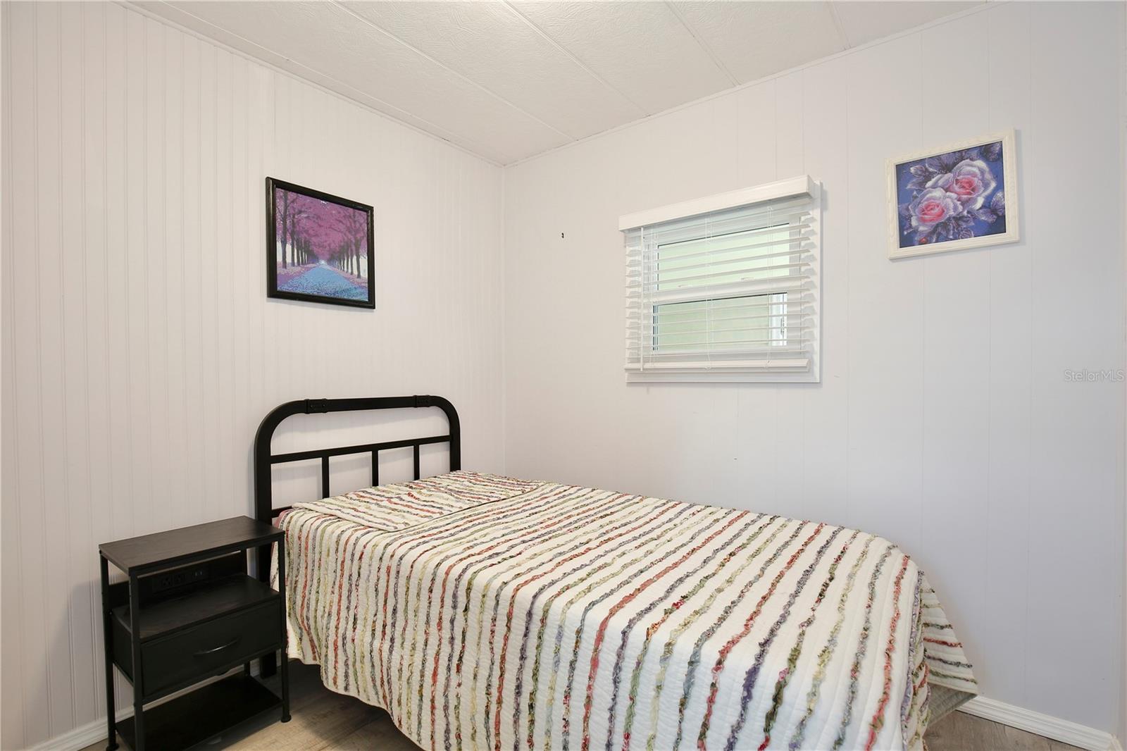 Image 16 of 43 For 662 Sinclair Circle