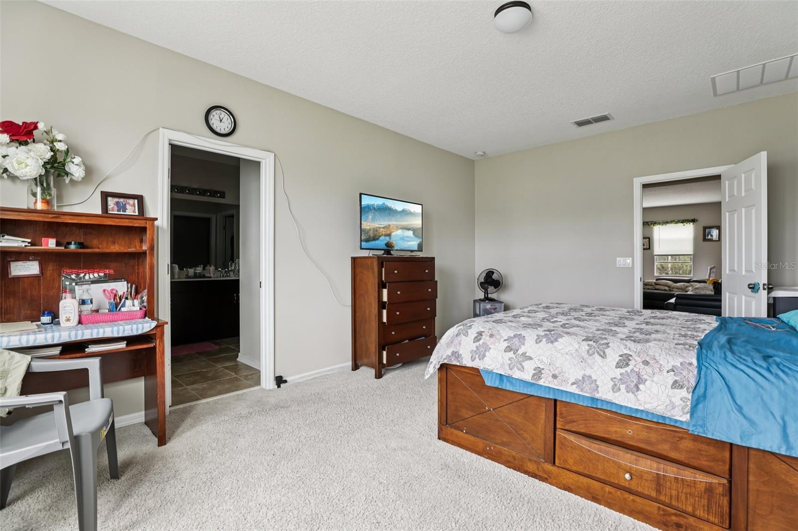 Image 32 of 62 For 2772 Creekmore Court