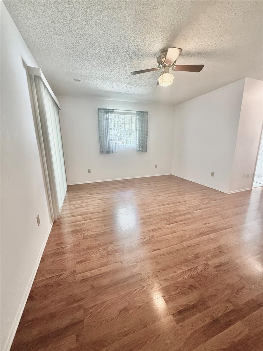 Image 18 of 21 For 1734 Willa Circle