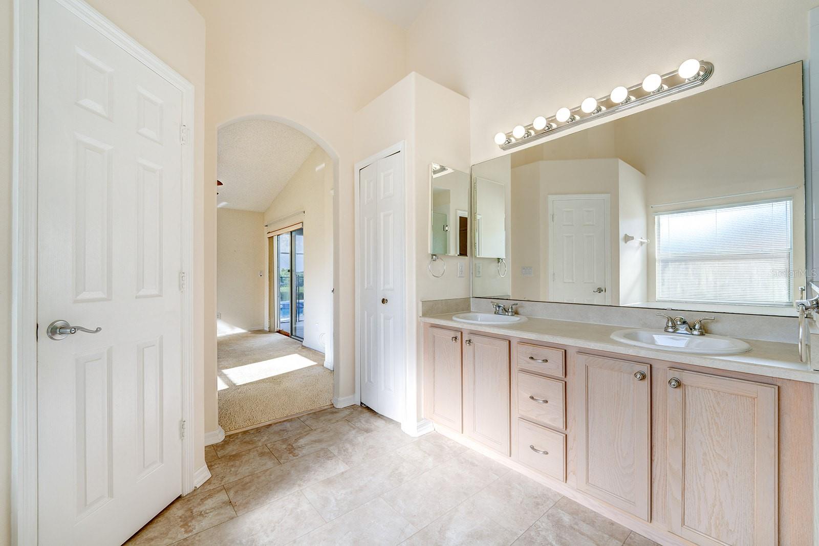 Image 47 of 92 For 3429 Swallow Hill Street