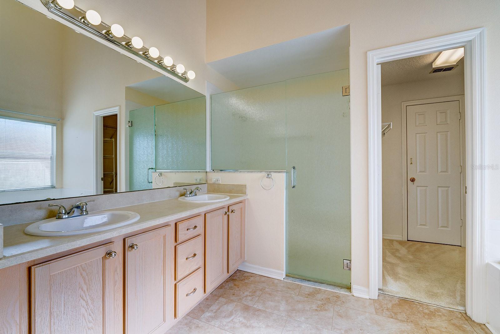 Image 49 of 92 For 3429 Swallow Hill Street