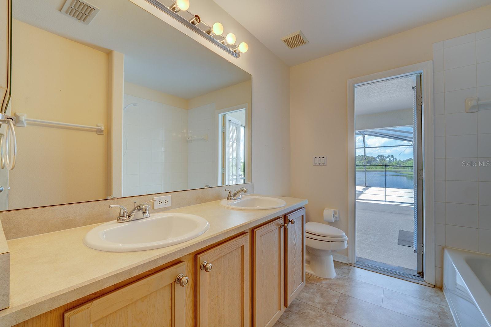 Image 54 of 92 For 3429 Swallow Hill Street