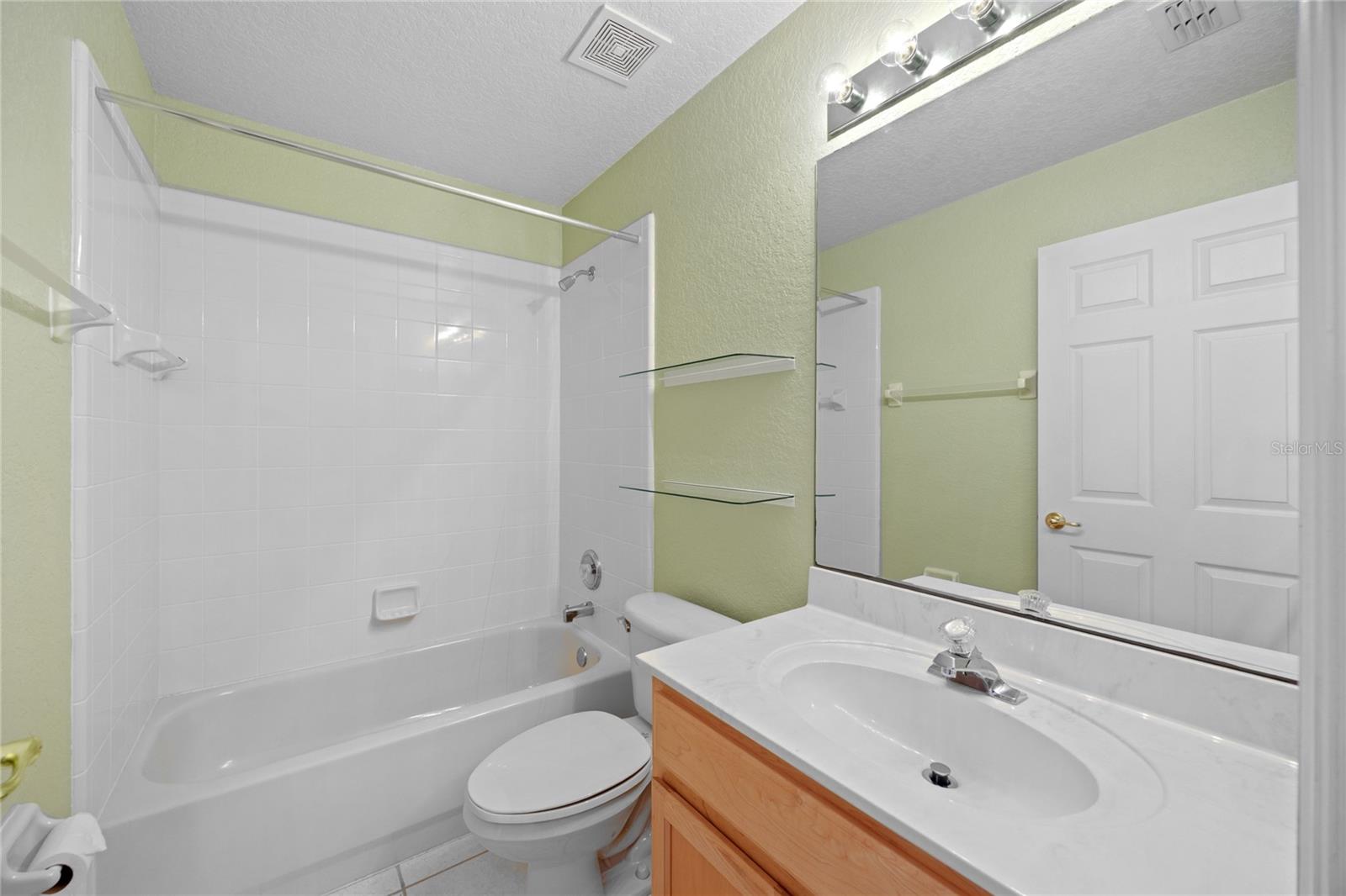 Image 19 of 36 For 934 Torrey Pine Drive