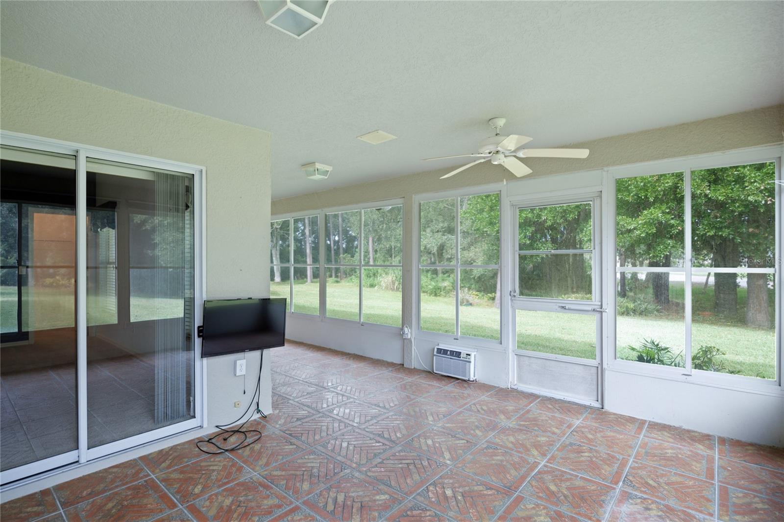 Image 28 of 36 For 934 Torrey Pine Drive