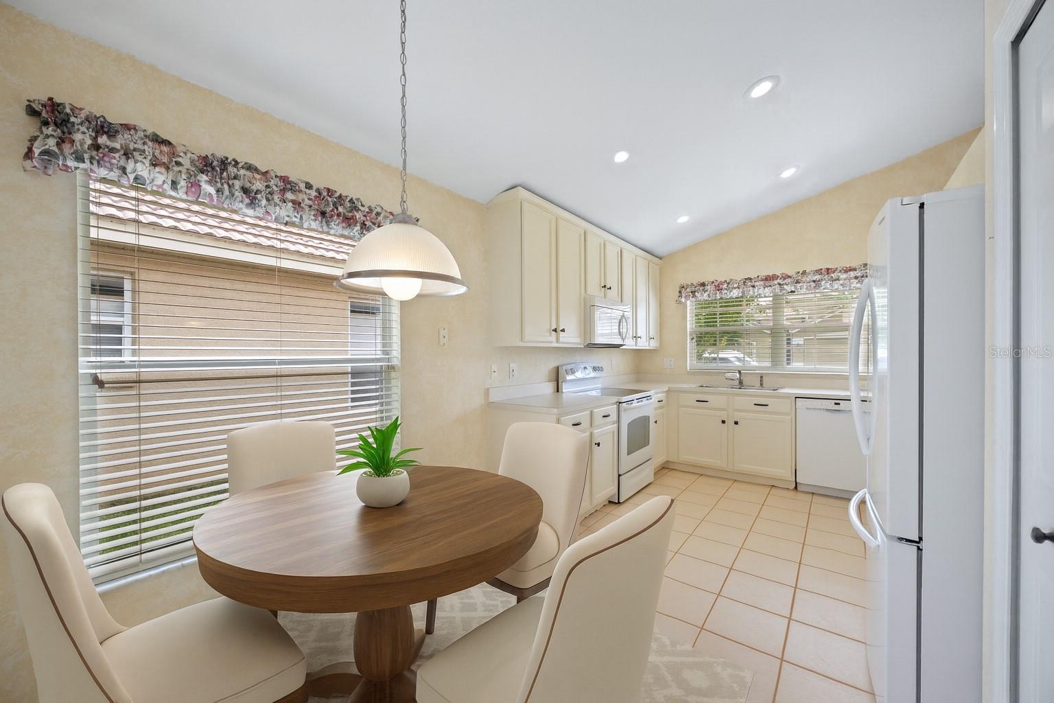 Image 3 of 36 For 934 Torrey Pine Drive