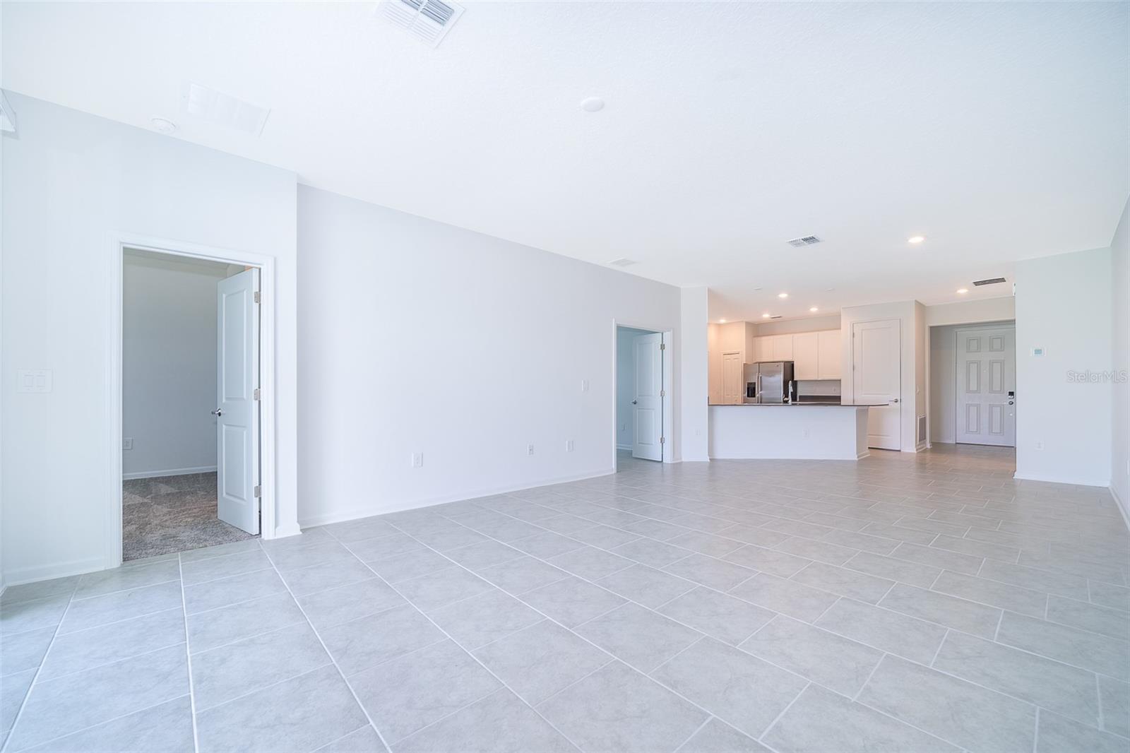 Image 14 of 30 For 26340 Feathergrass Circle