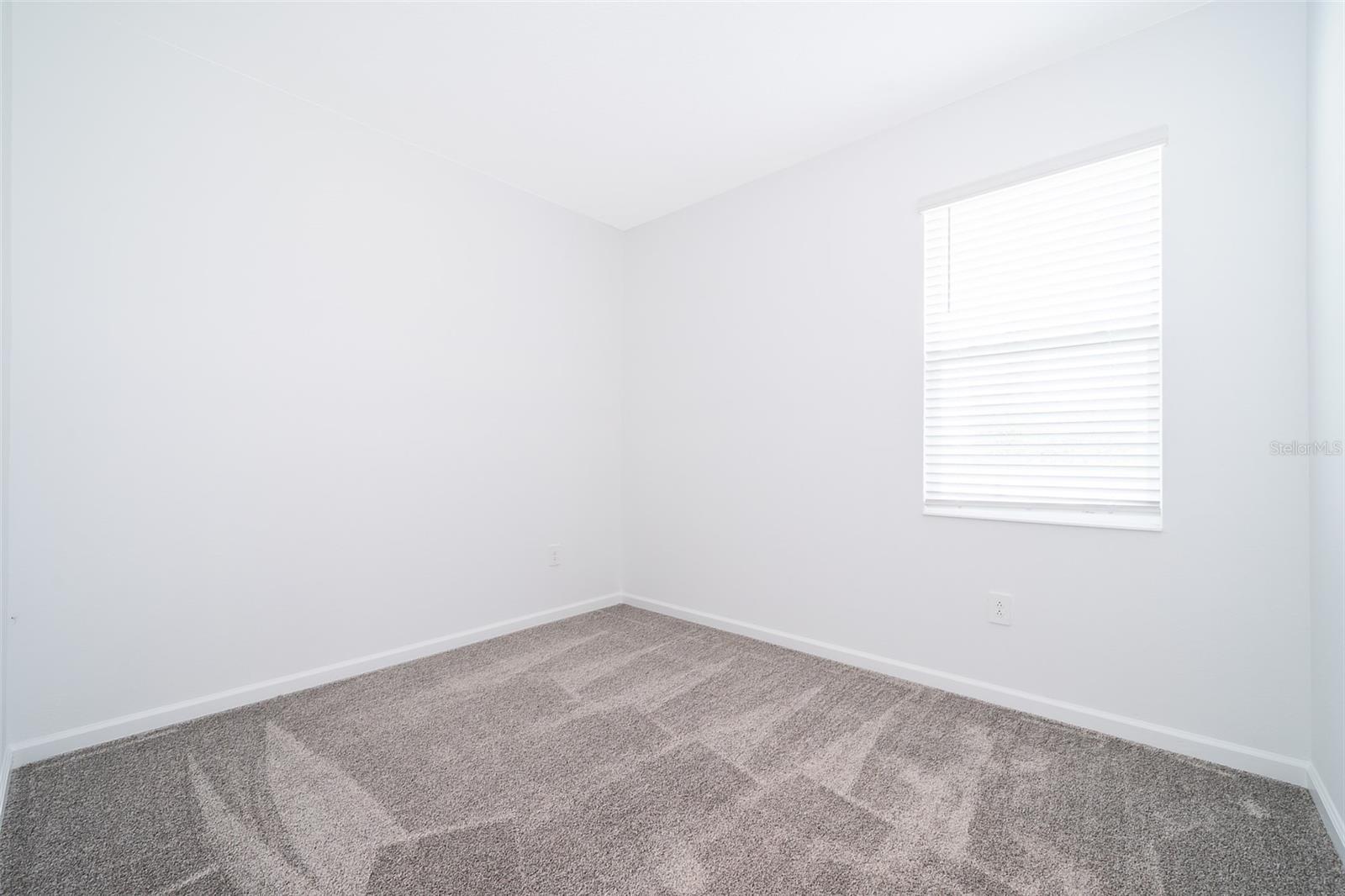Image 19 of 30 For 26340 Feathergrass Circle