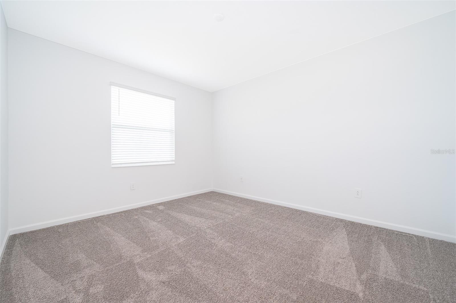 Image 21 of 30 For 26340 Feathergrass Circle