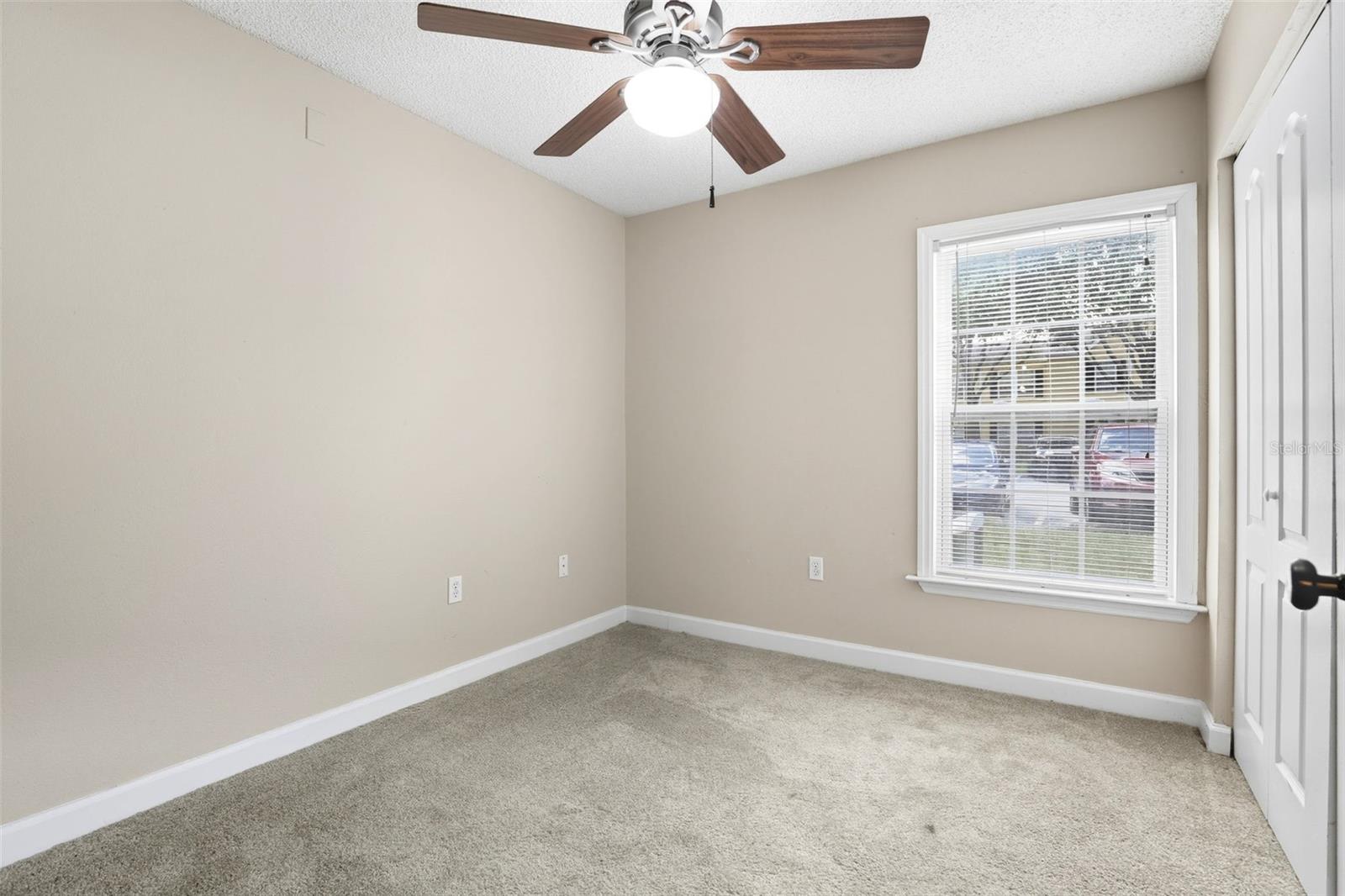 Image 14 of 29 For 2035 Dixie Belle Drive 2035k