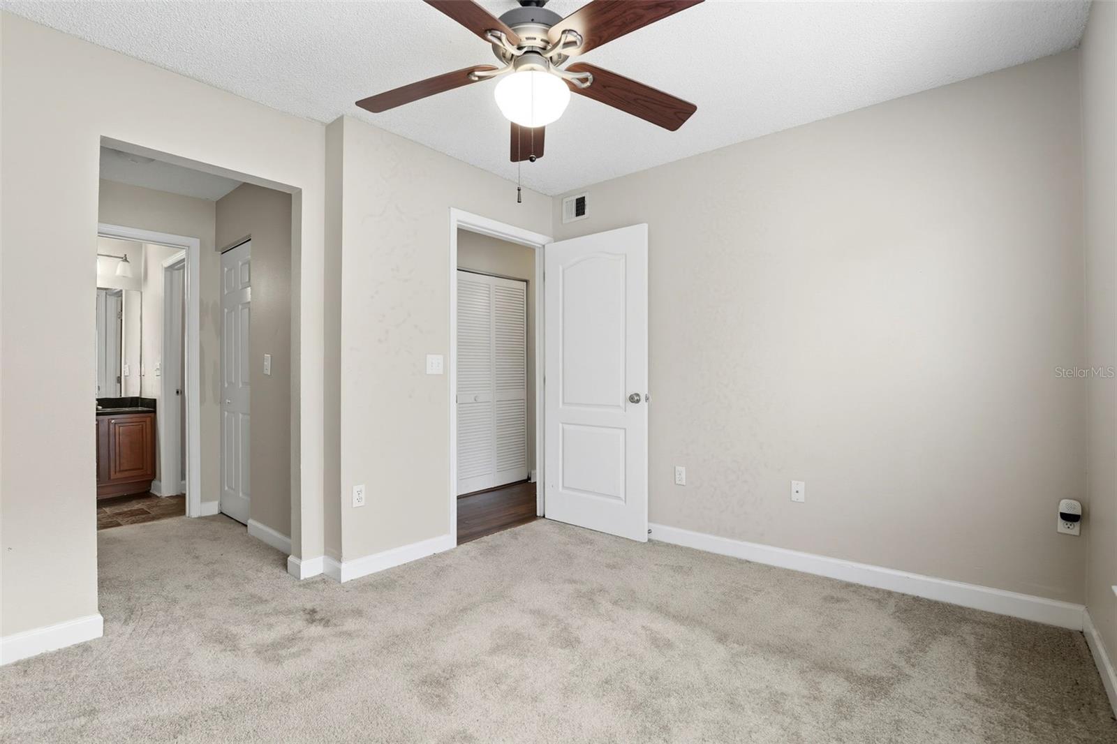 Image 27 of 29 For 2035 Dixie Belle Drive 2035k