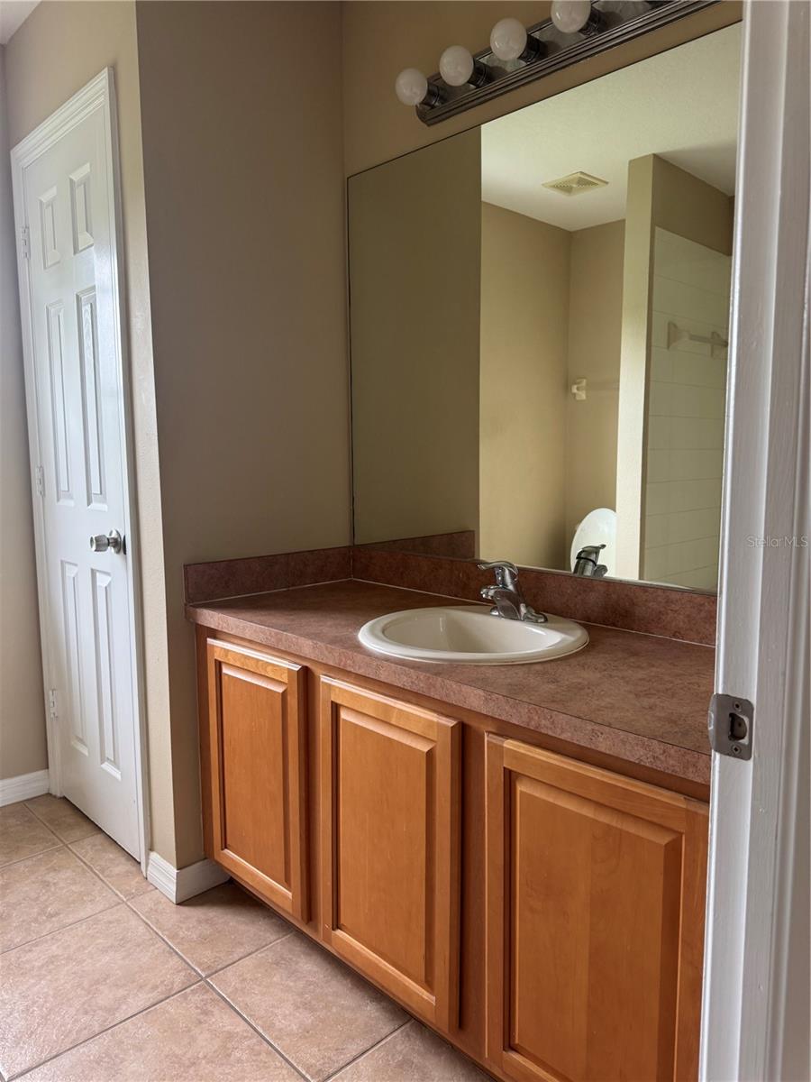 Image 15 of 19 For 8514 Broken Willow Court