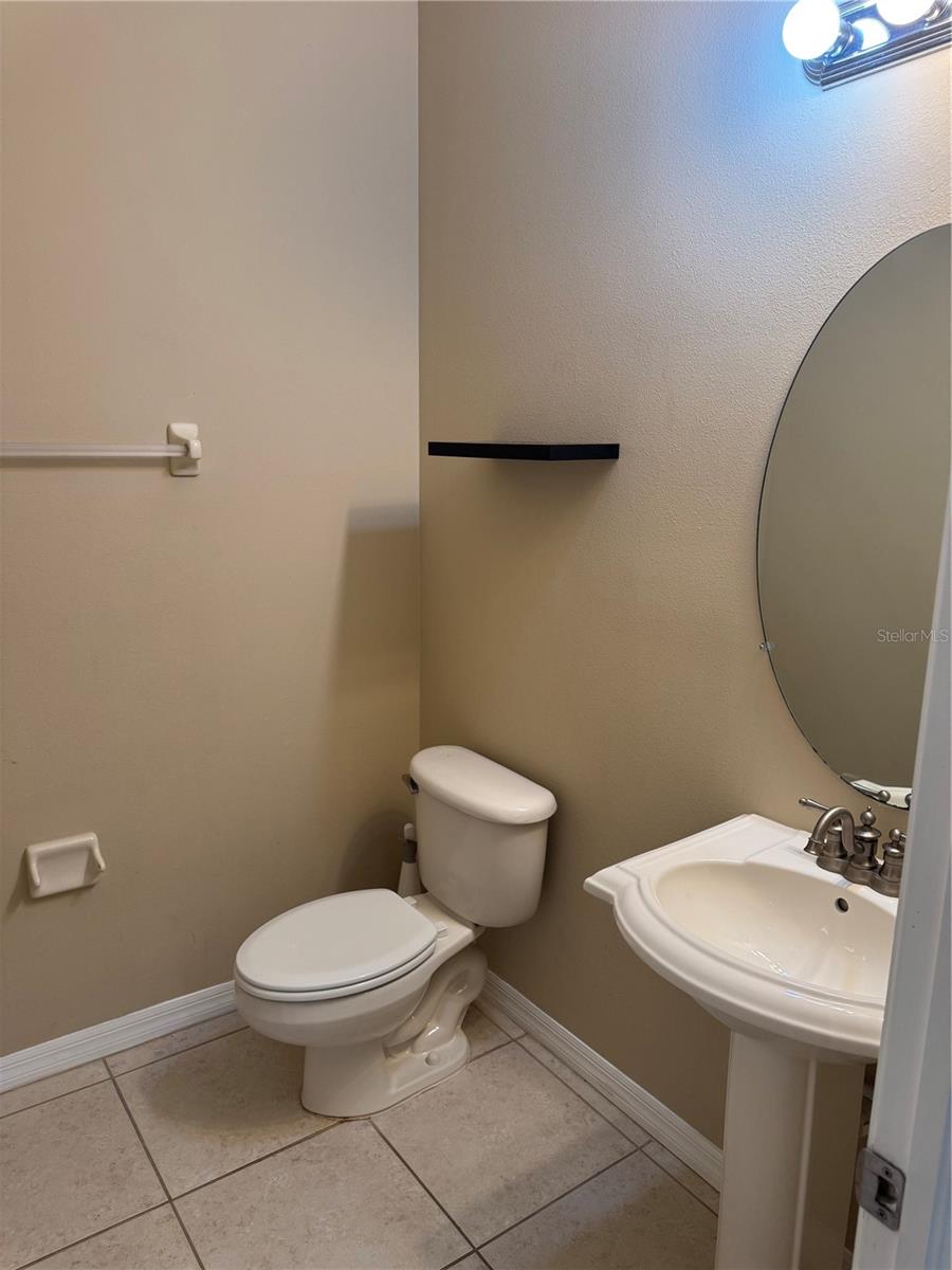 Image 18 of 19 For 8514 Broken Willow Court