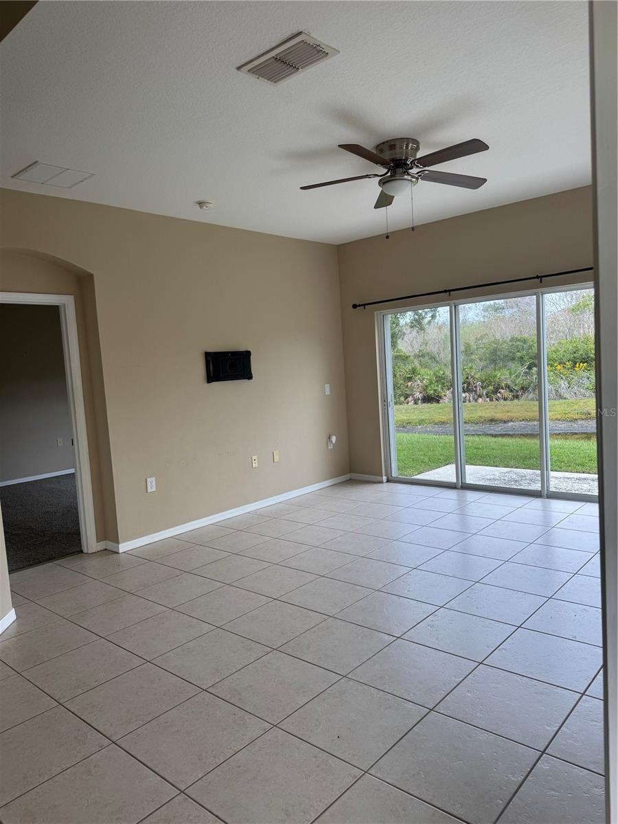 Image 3 of 19 For 8514 Broken Willow Court