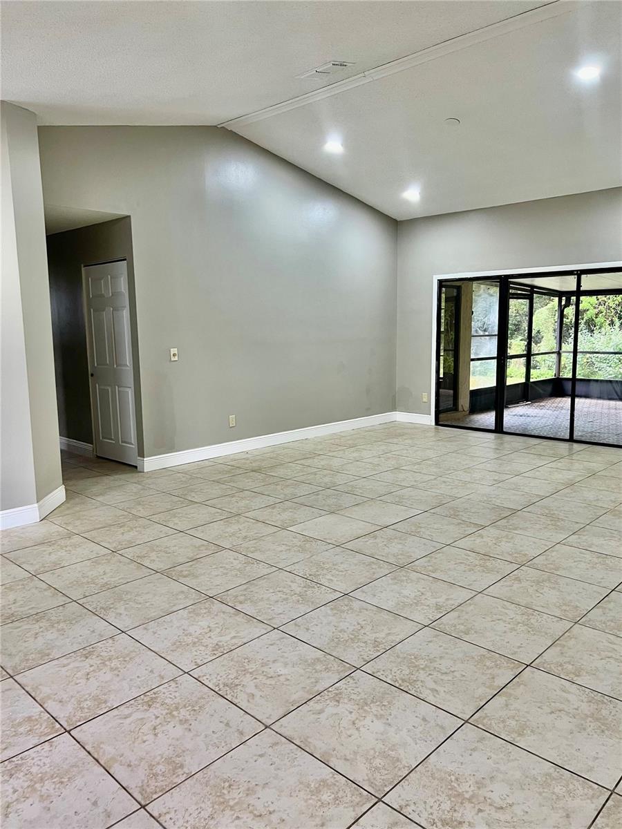 Image 14 of 53 For 2602 Talon Court