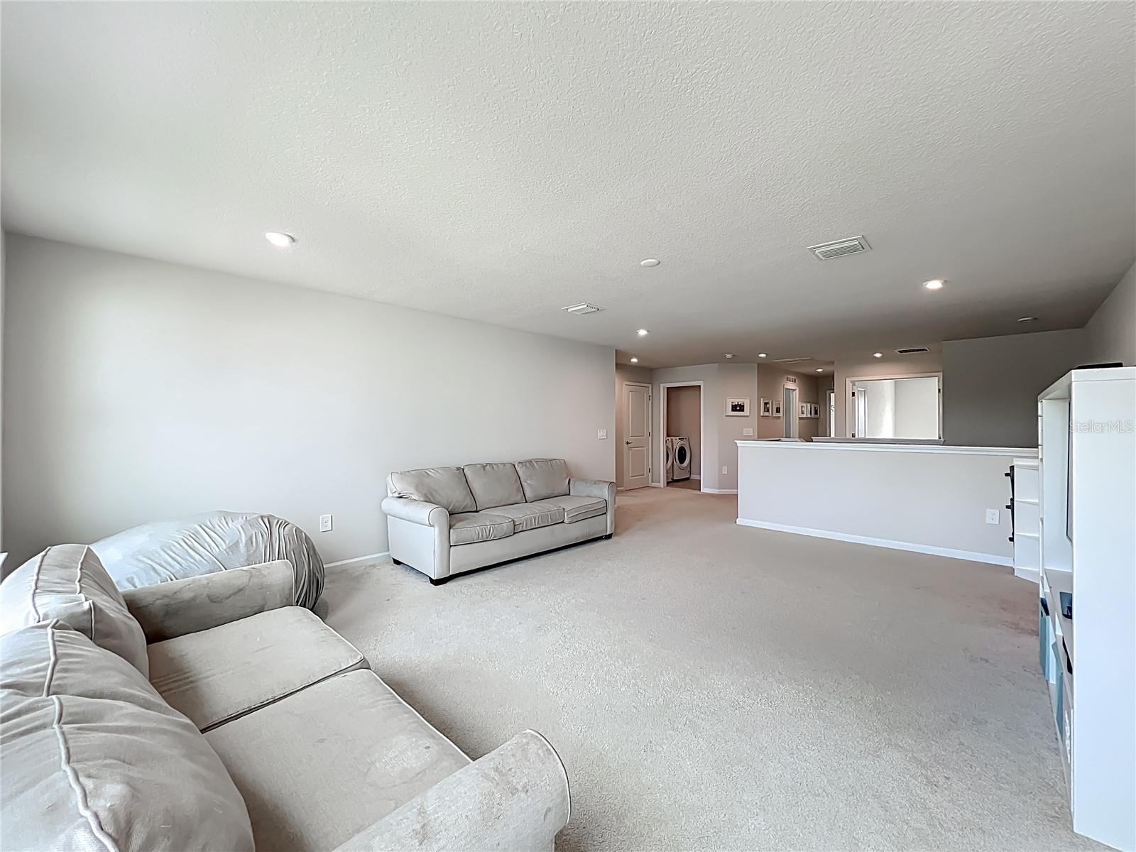 Image 43 of 85 For 3785 Blue Mountain Way