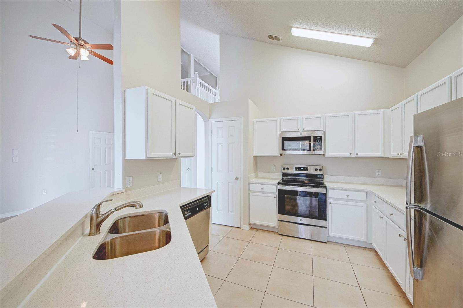 Image 19 of 51 For 7946 Golden Pond Circle