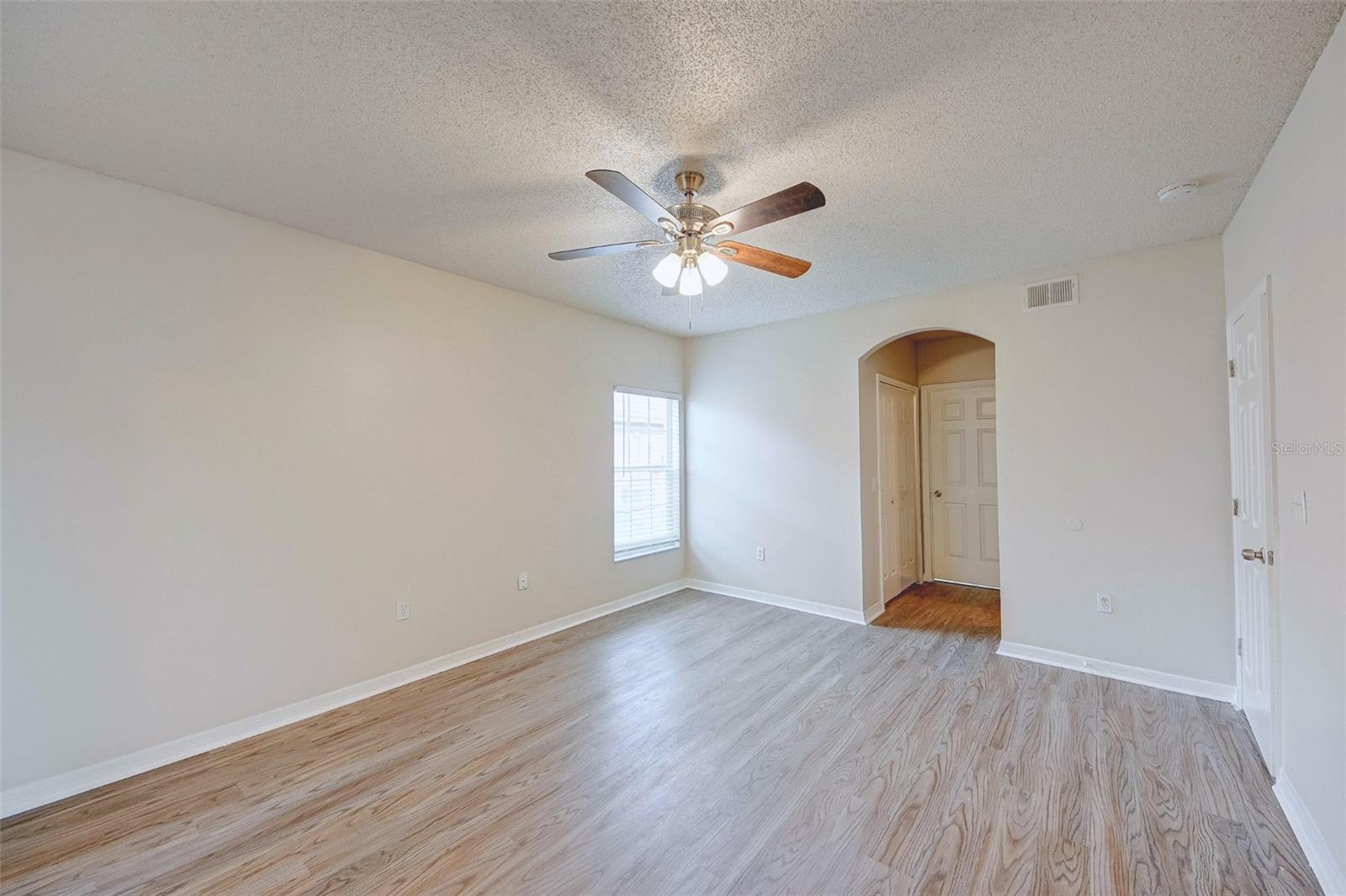 Image 26 of 51 For 7946 Golden Pond Circle