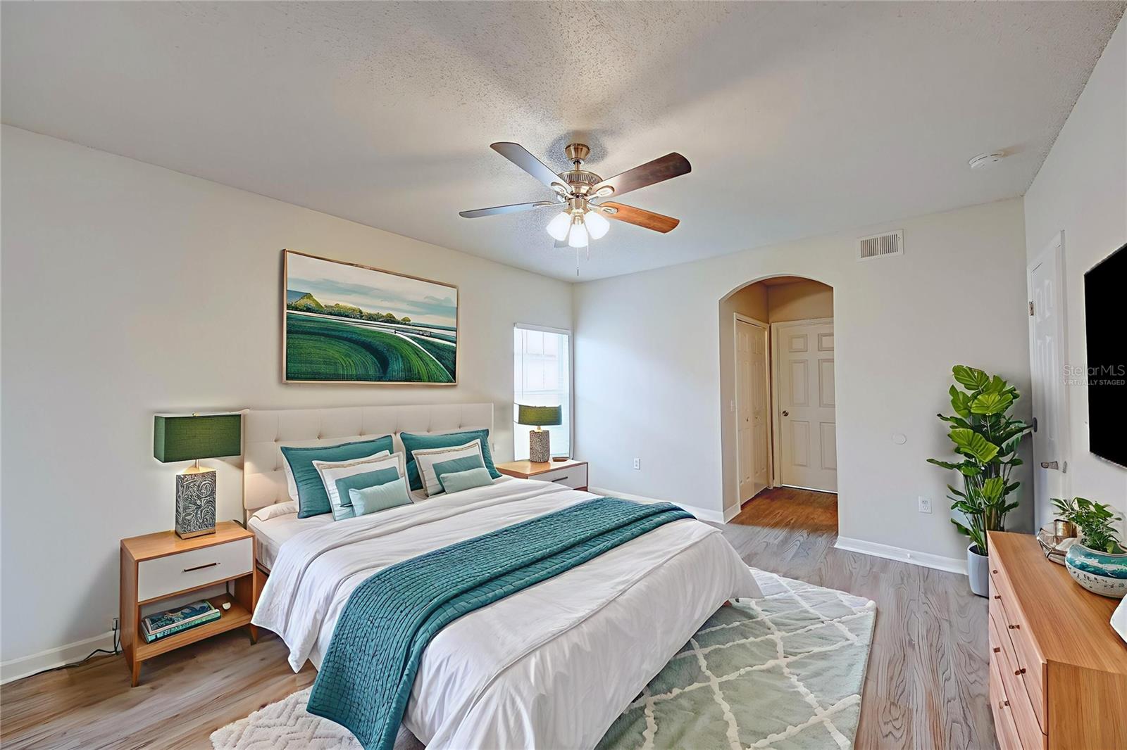 Image 27 of 51 For 7946 Golden Pond Circle