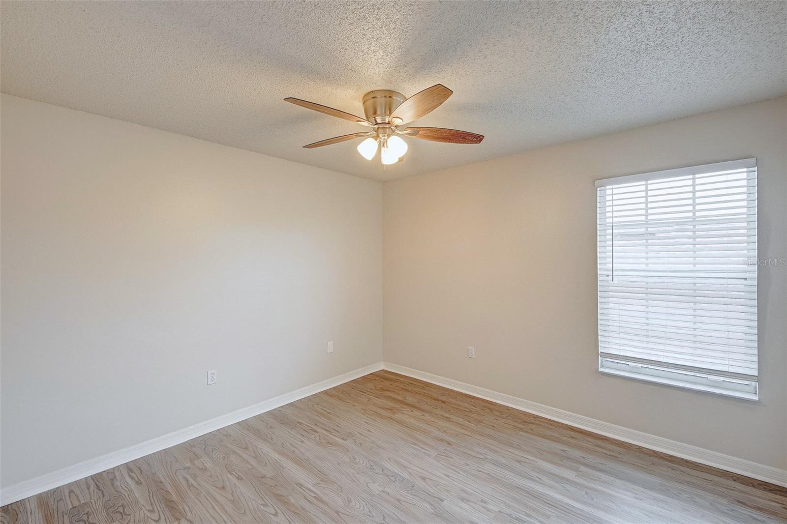 Image 31 of 51 For 7946 Golden Pond Circle