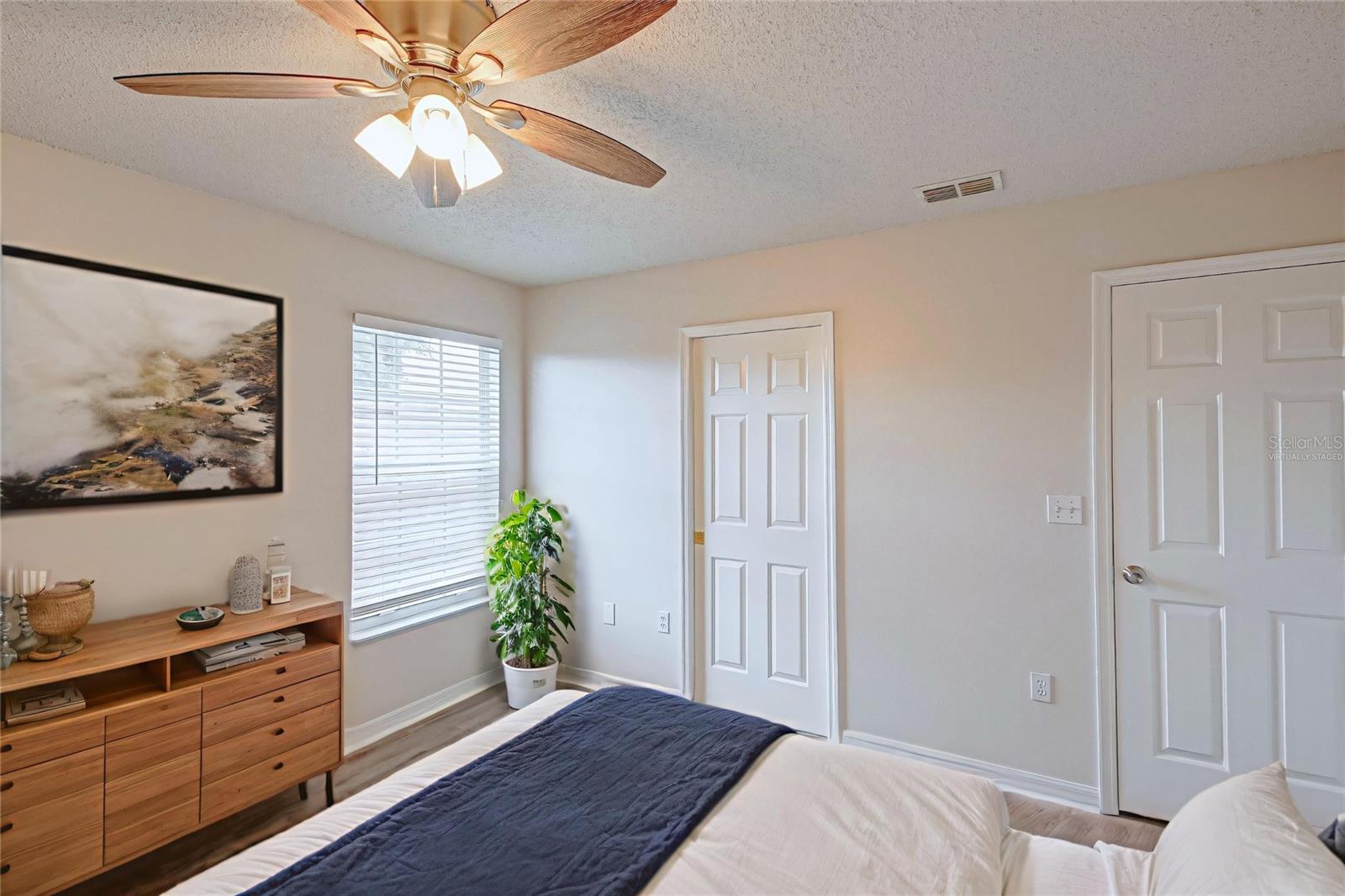 Image 34 of 51 For 7946 Golden Pond Circle