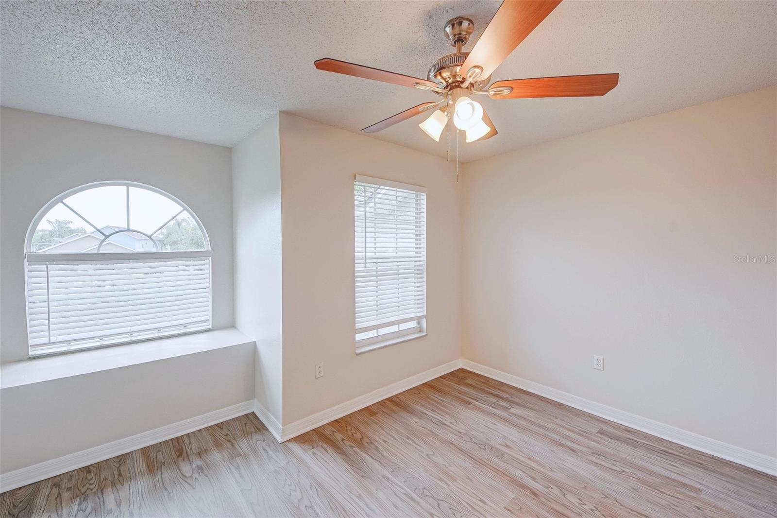 Image 40 of 51 For 7946 Golden Pond Circle